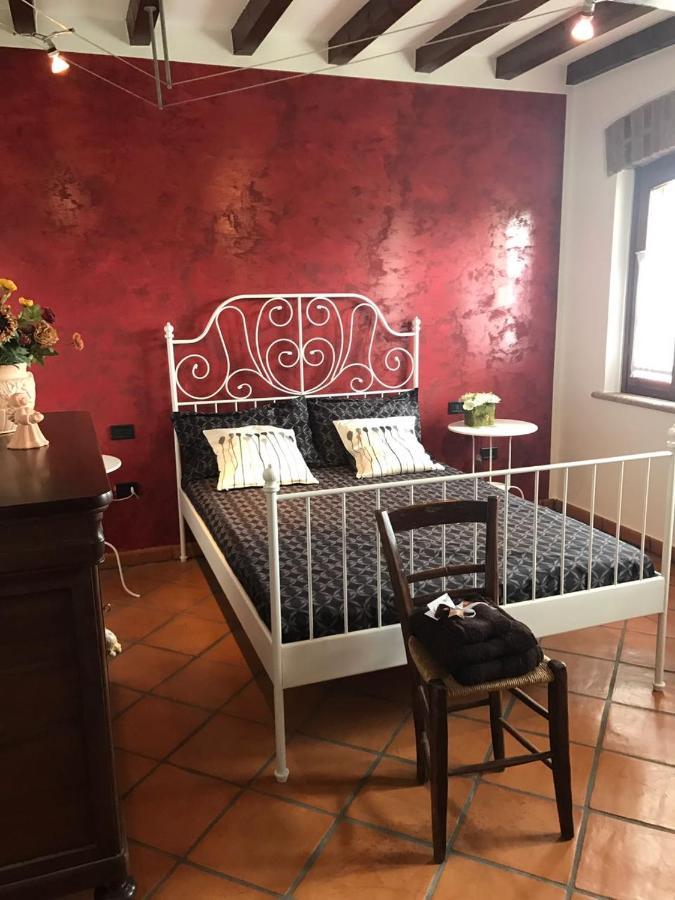 B&B Il Martin Pescatore Bagnolo San Vito Экстерьер фото